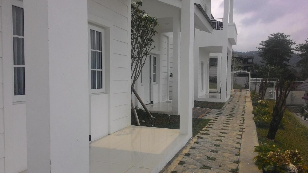 Amaranta Guest House Batu  Εξωτερικό φωτογραφία